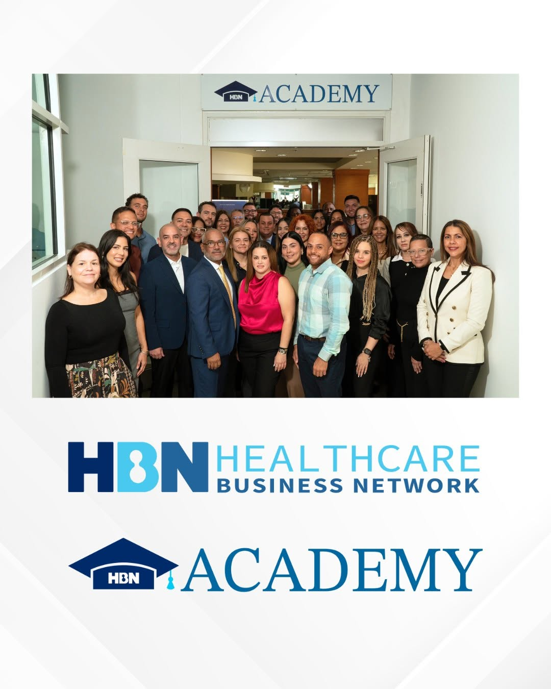 Evento de equipo en HBN Academy con grupo de profesionales